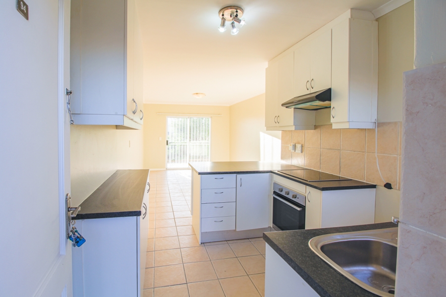 To Let 2 Bedroom Property for Rent in Sir Lowrys Pass Village Western Cape